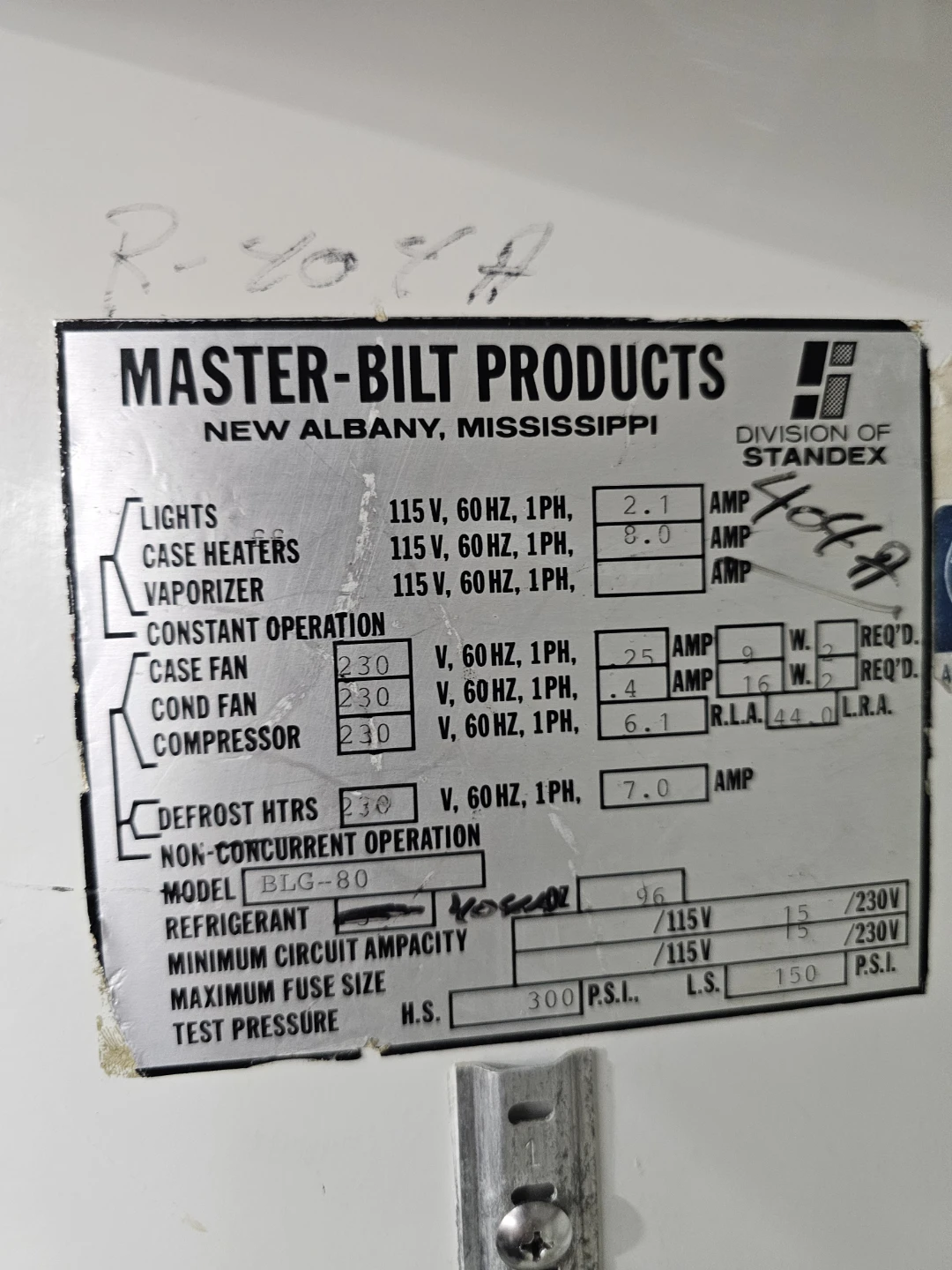 Master-bilt 3 door commercial freezer - photo 4