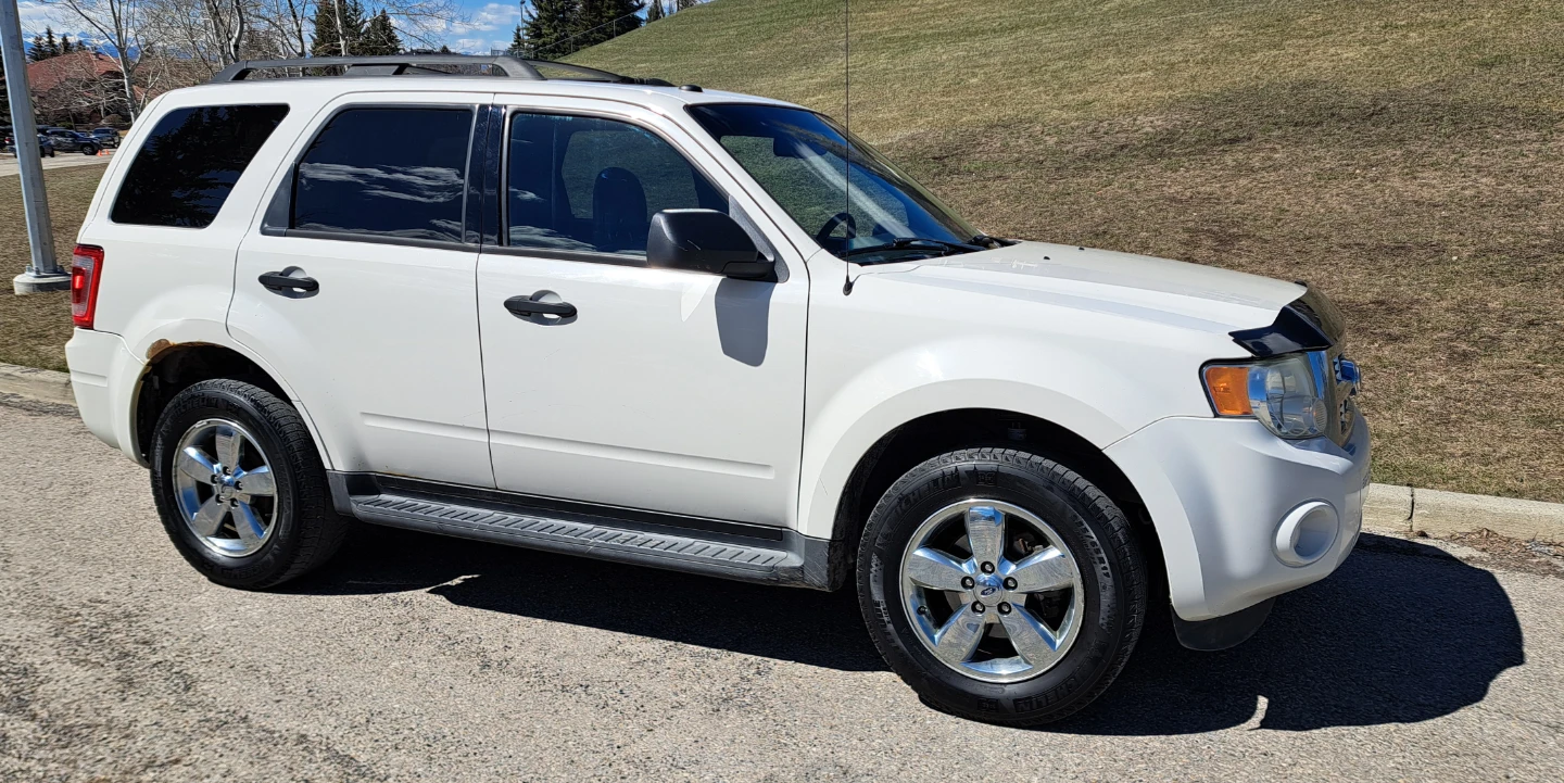2011 FORD ESCAPE XLT AWD