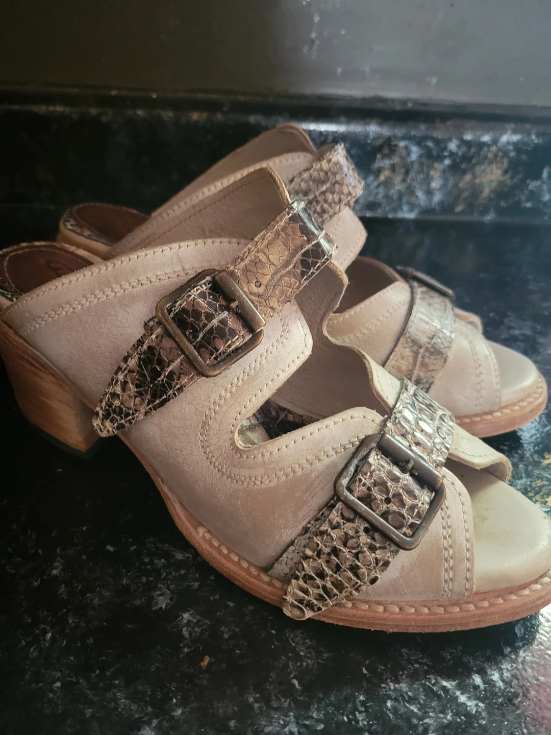 Freebird Women's Beige Leather Snake Print Buckle Slide Sandals - photo 3