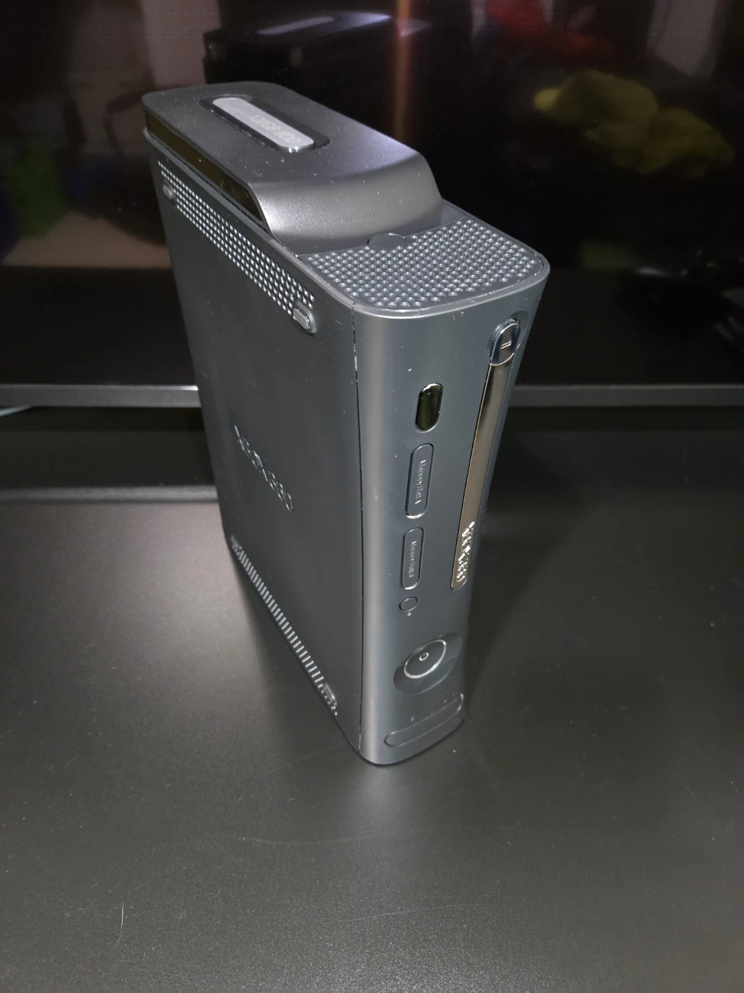CLEAN XBOX 360 ELITE + CALL OF DUTY MW2 - photo 3