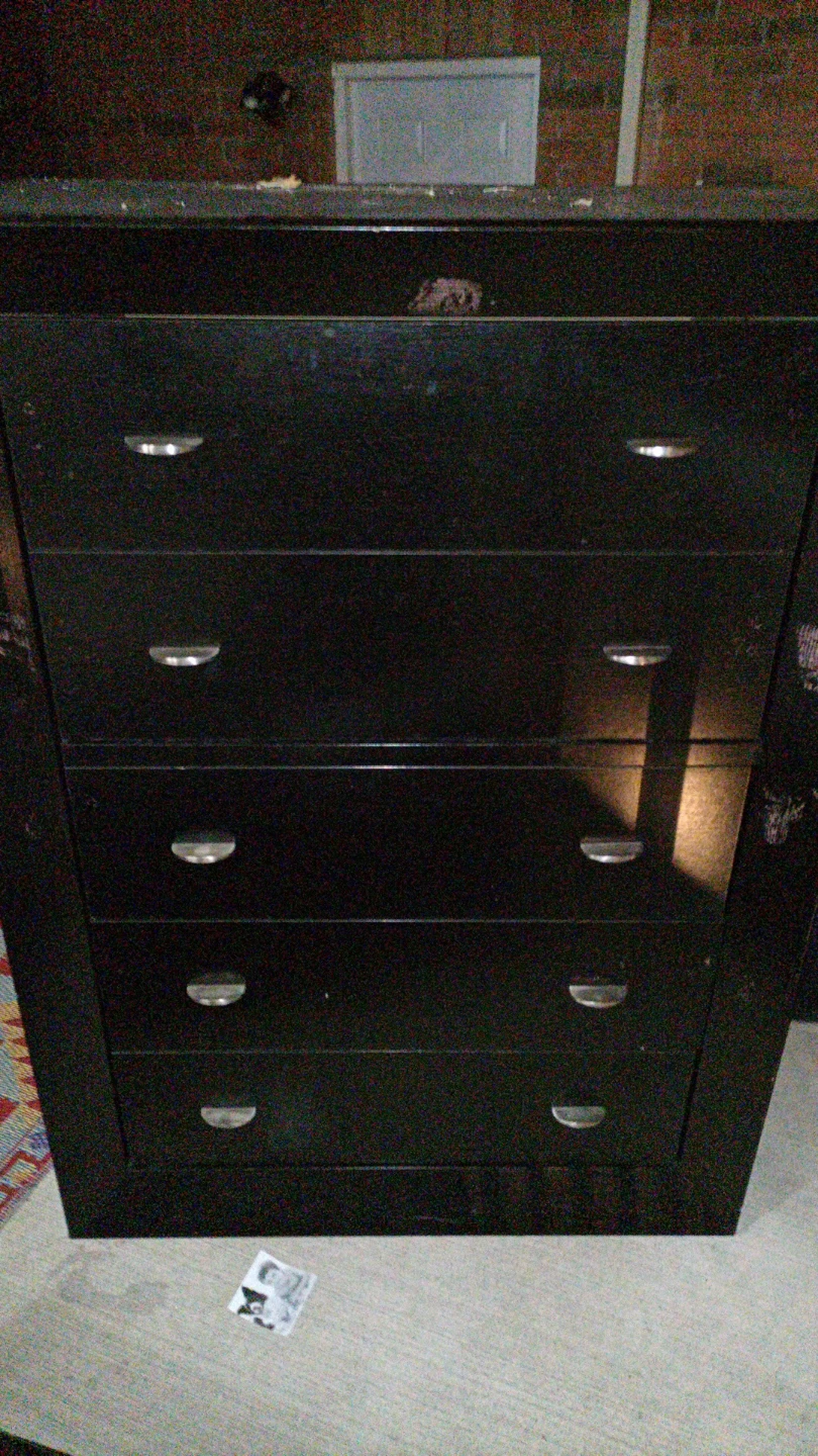 Black 5-drawer dresser