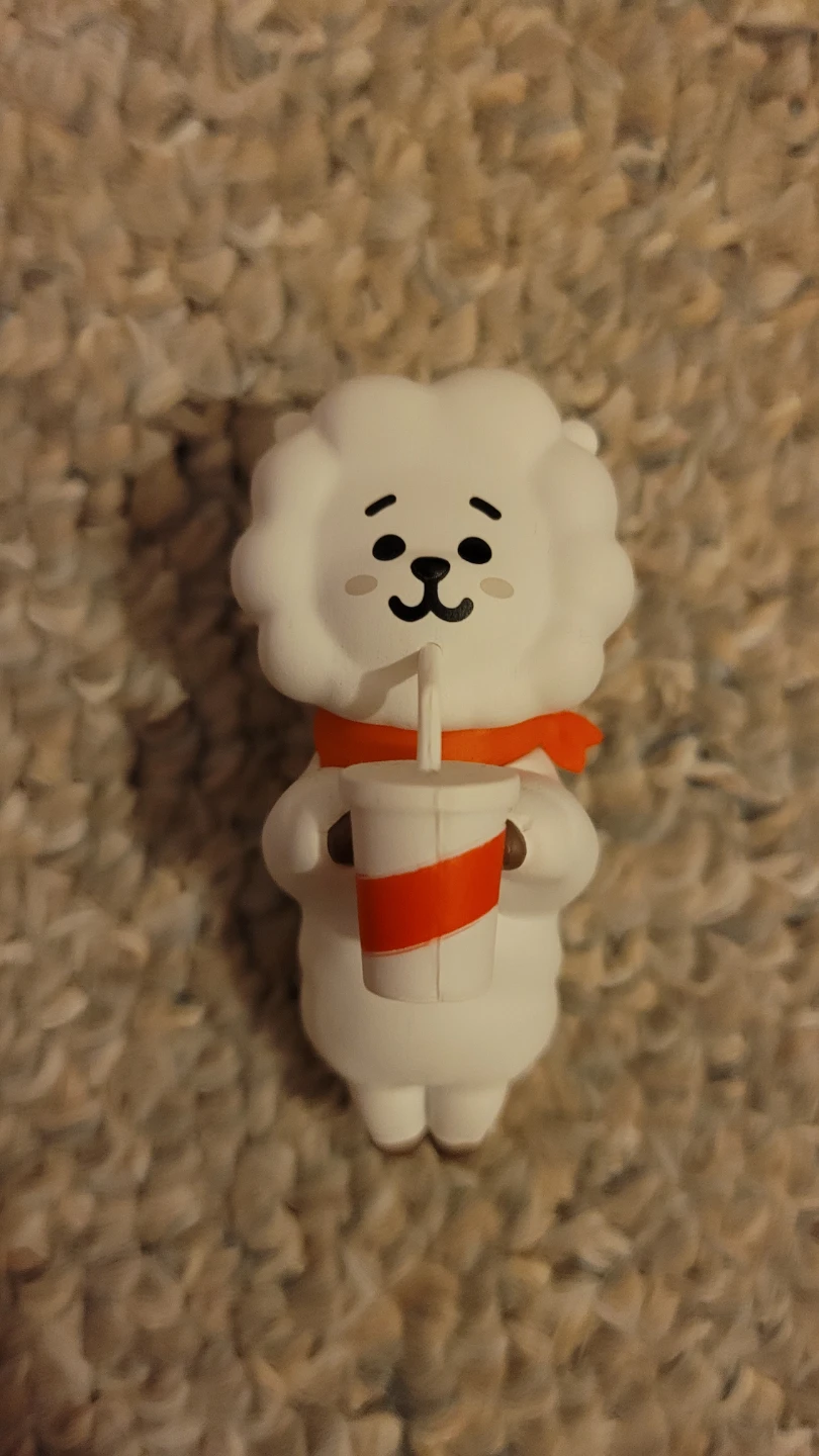 BT21 RJ Cup Figure - photo 2