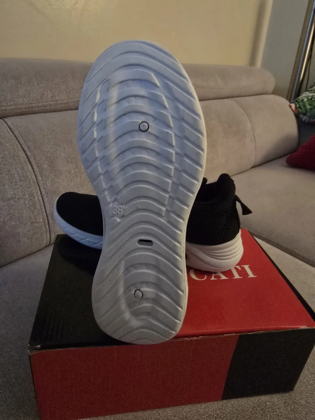 Black Sneakers - Size 38 - photo 3