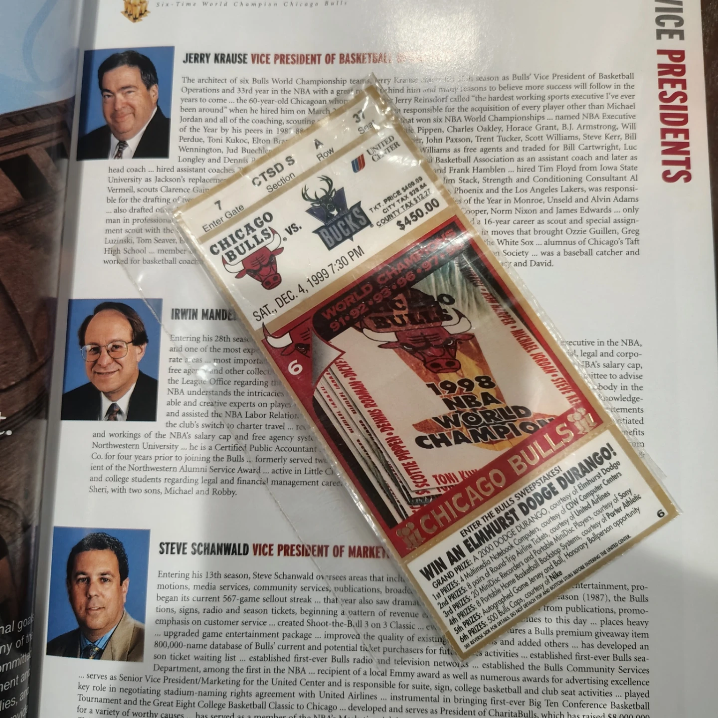 Chicago Bulls 1999 Game Program & Ticket Stub - photo 3