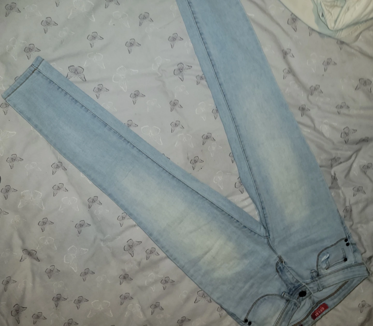 Guess Curvy Mid Rise Skinny Jeans Size 28/32