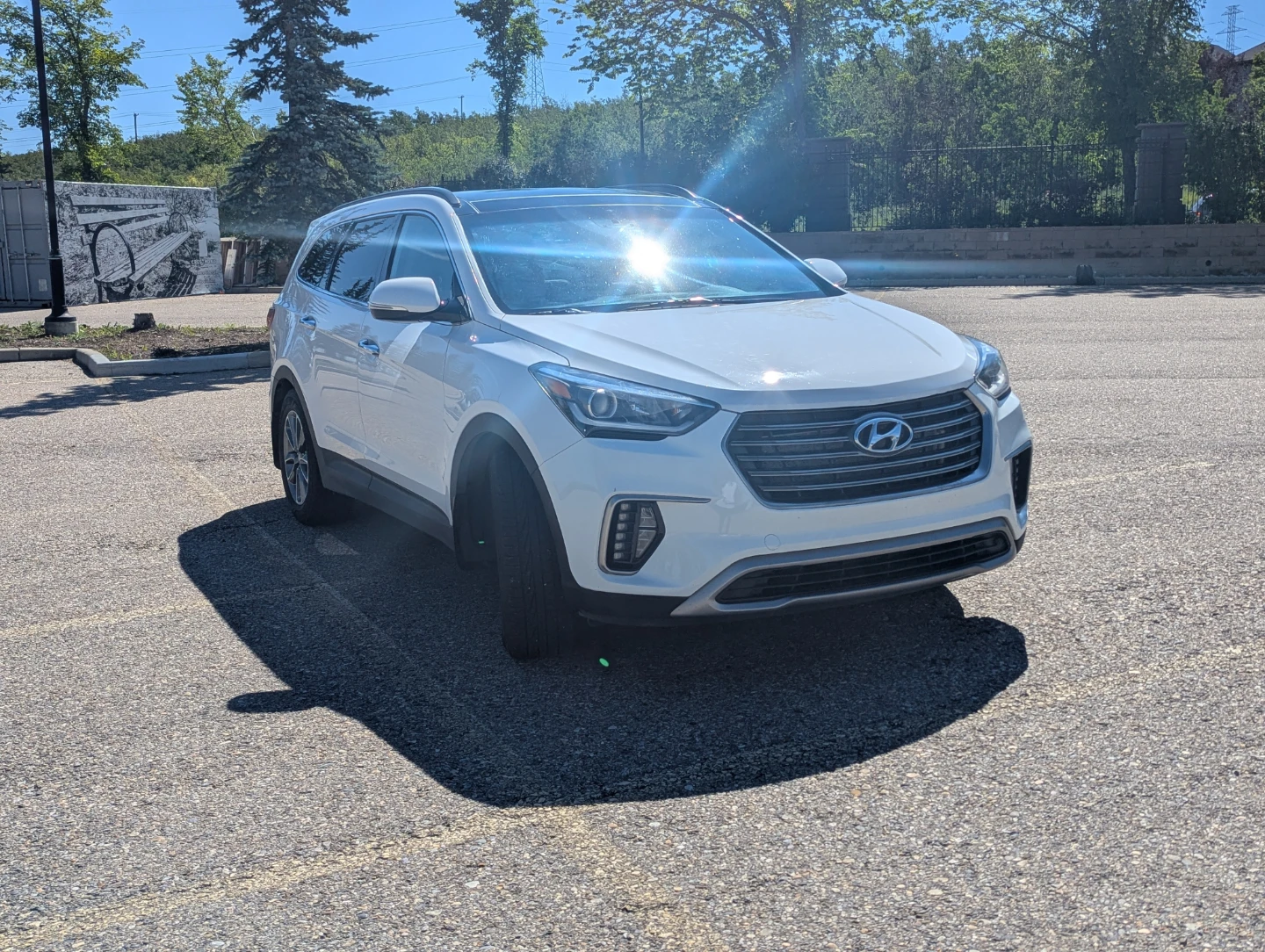 2017 Hyundai Santa Fe XL SUV. White - photo 4