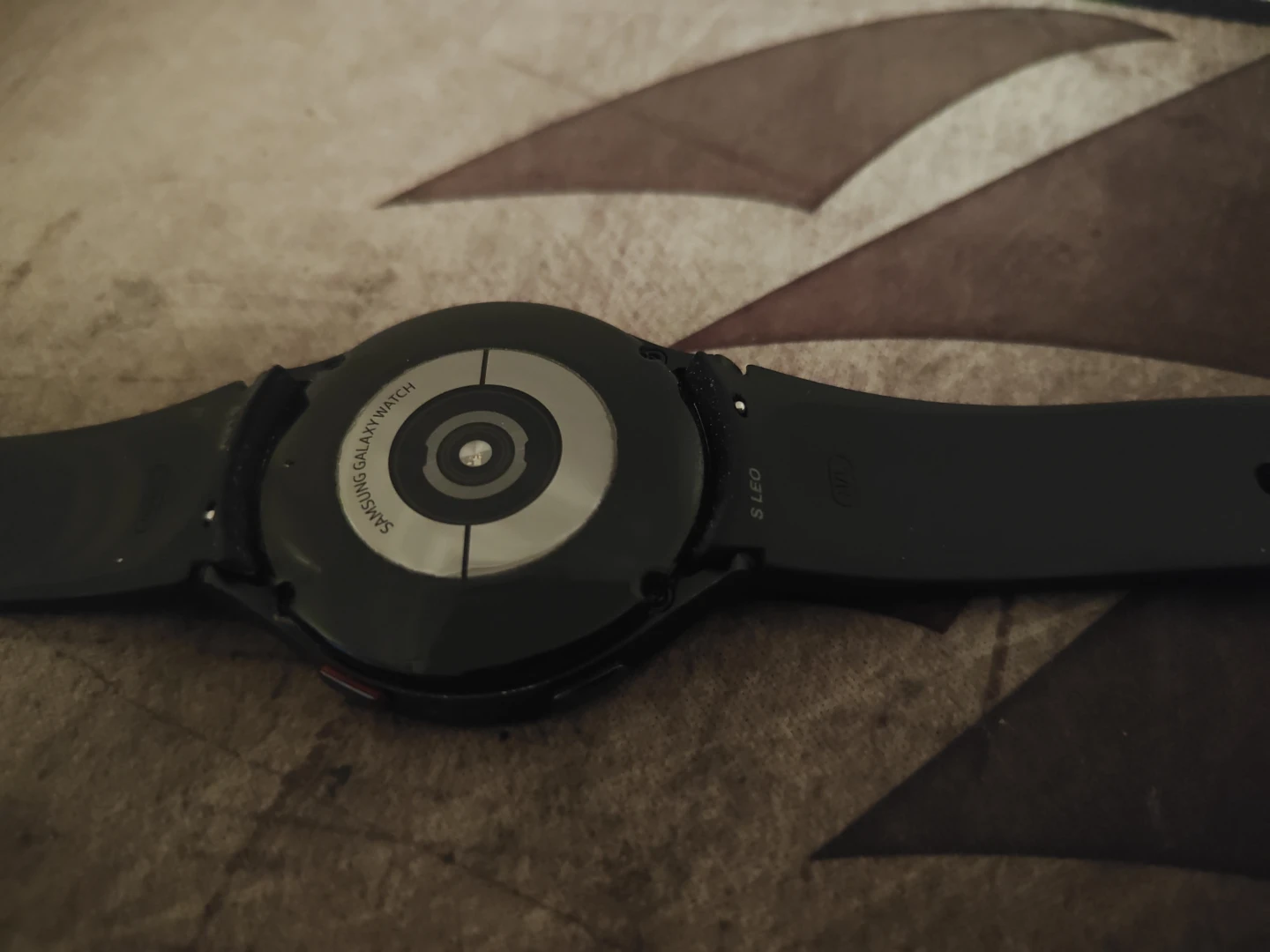 Samsung Galaxy Watch 4 - photo 2