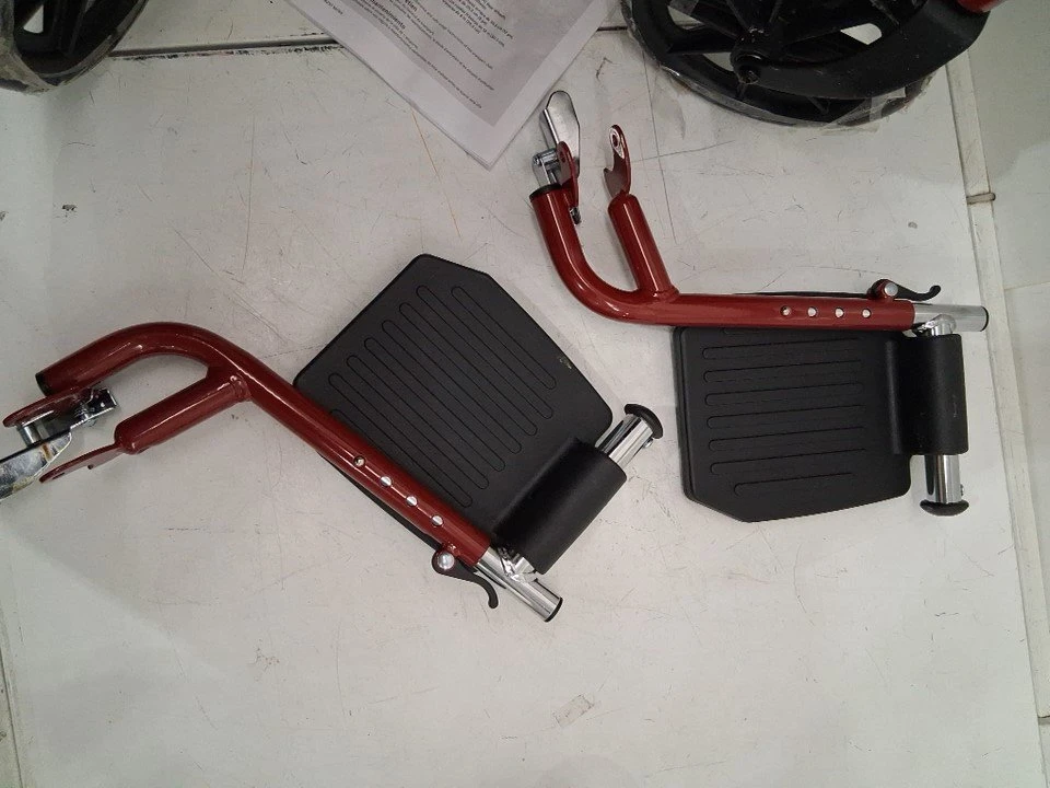 Medline Lightweight Transport Wheelchair with Handbrakes ♿🦽 - photo 4