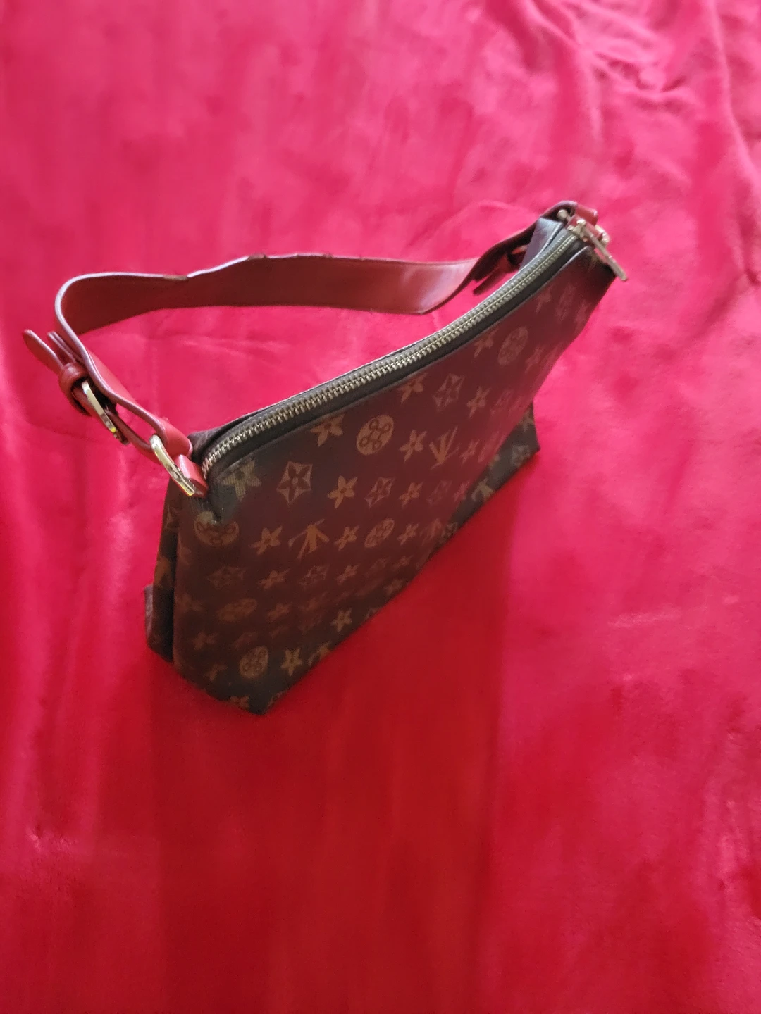 Louis Vuitton Monogram Shoulder Bag - photo 2