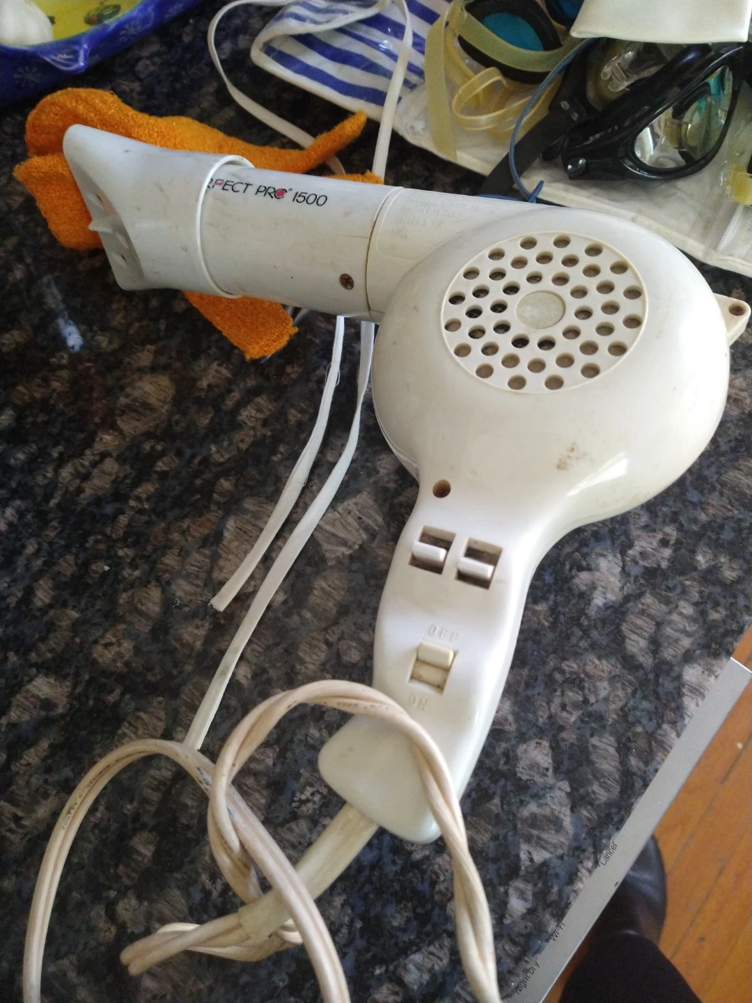 PERFECT PRO 1500 Hair Dryer