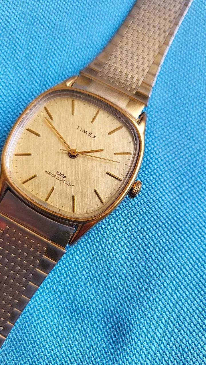 Timex Automatic 1983 E Line Vintage Watch  *requires service*