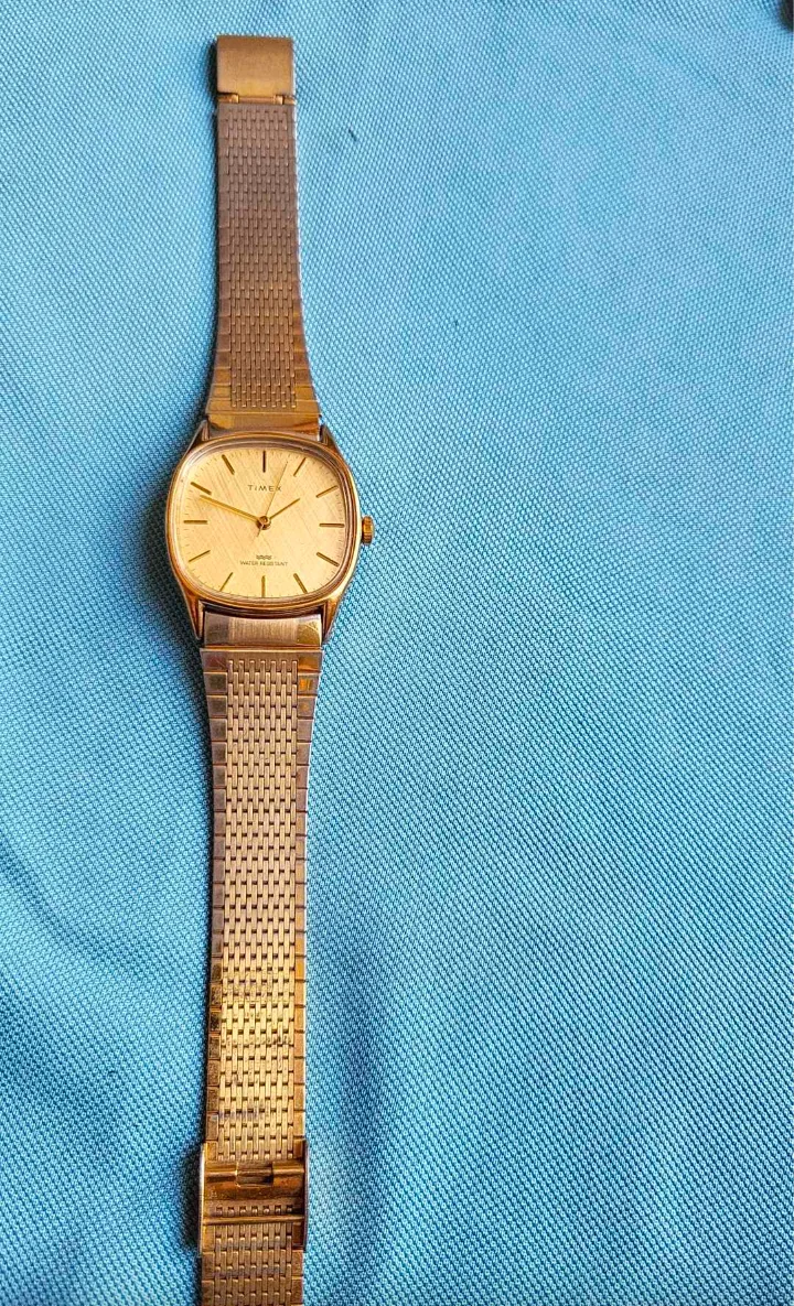 Timex Automatic 1983 E Line Vintage Watch  *requires service* - photo 2