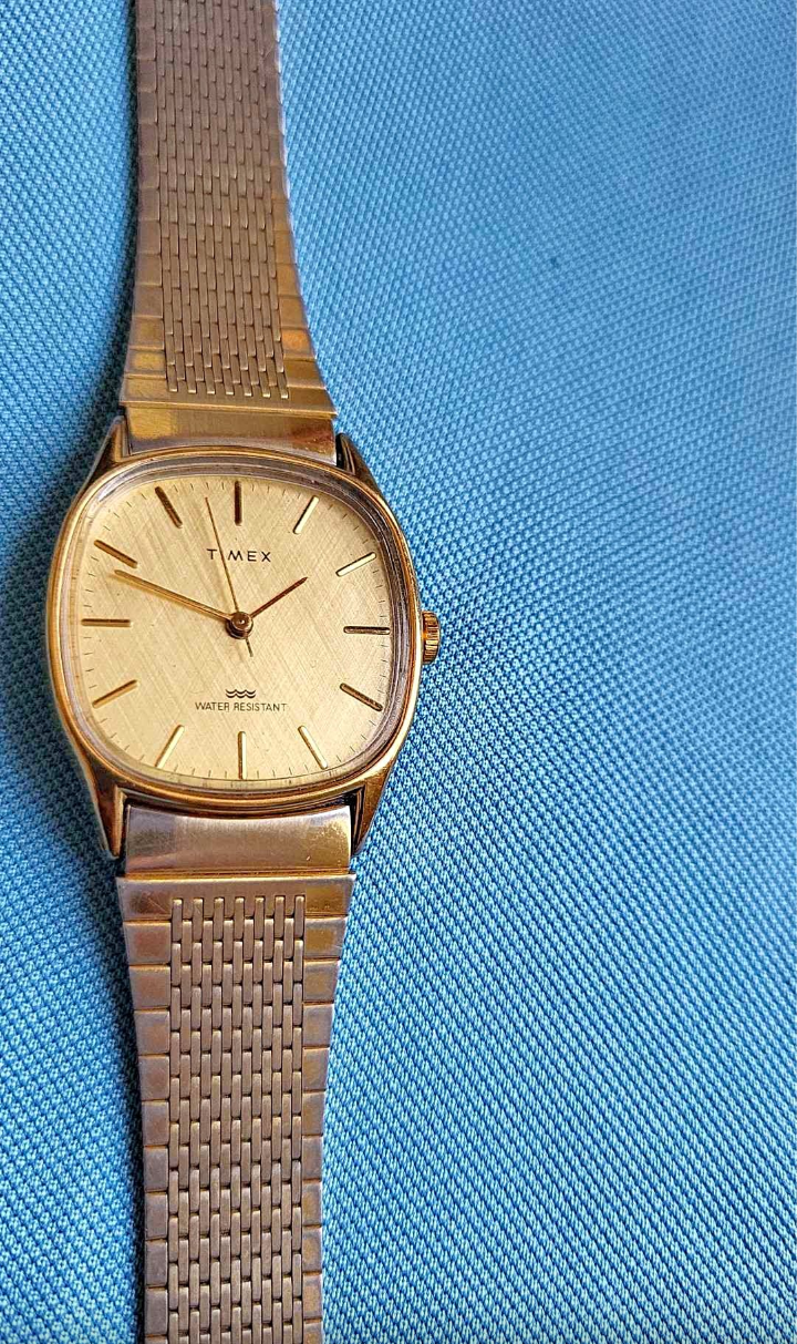 Timex Automatic 1983 E Line Vintage Watch  *requires service* - photo 3