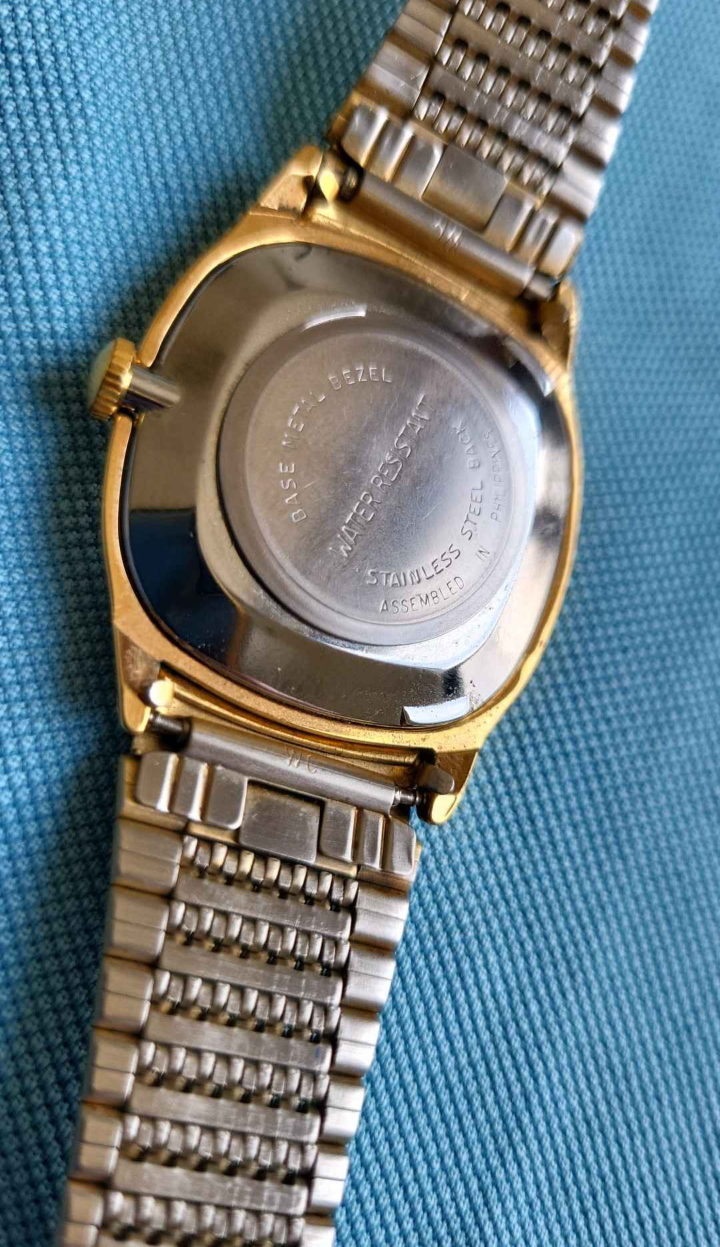 Timex Automatic 1983 E Line Vintage Watch  *requires service* - photo 4