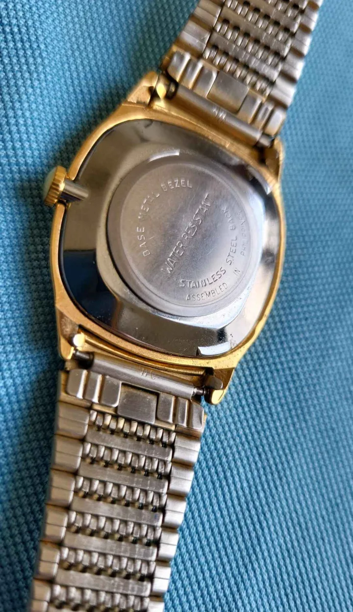 Timex Automatic 1983 E Line Vintage Watch  *requires service* - photo 4