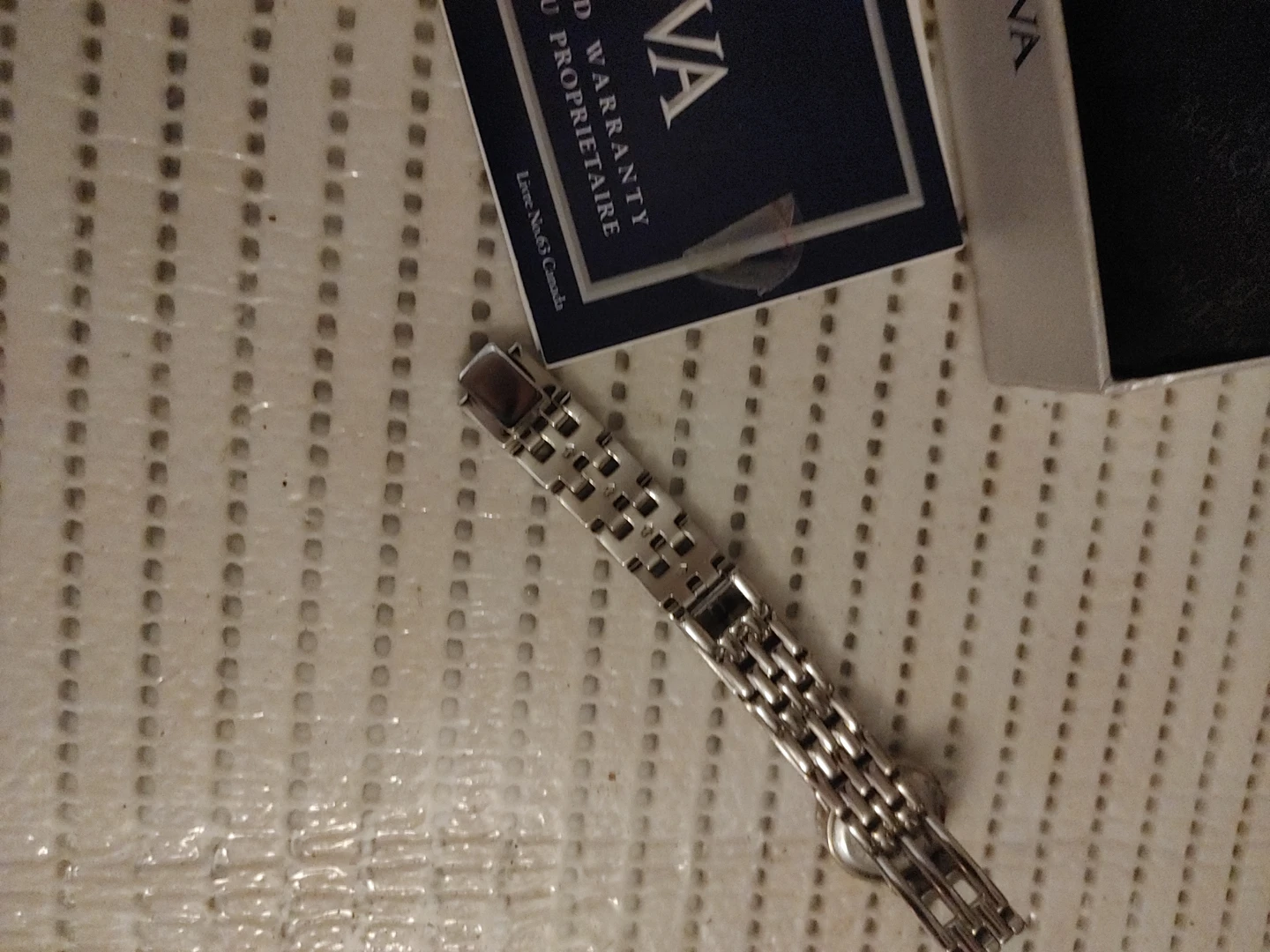 Bulova Women's Watch with Box and Manual - photo 3