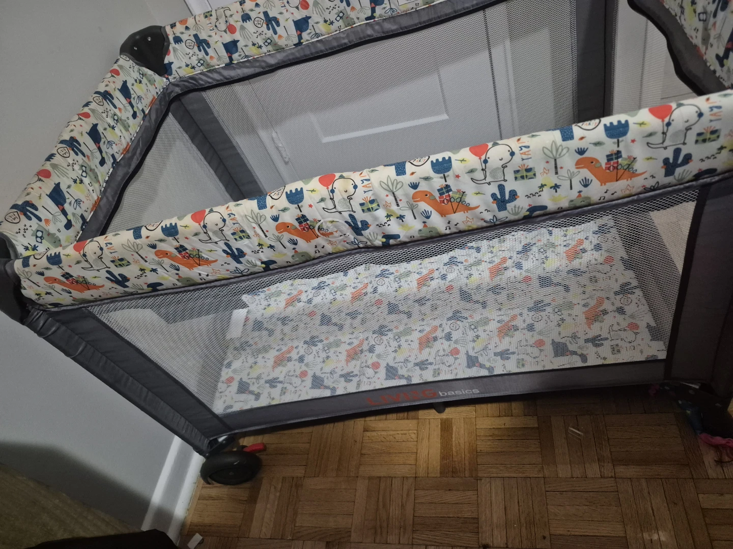 Graco Playpen / Crib - photo 3
