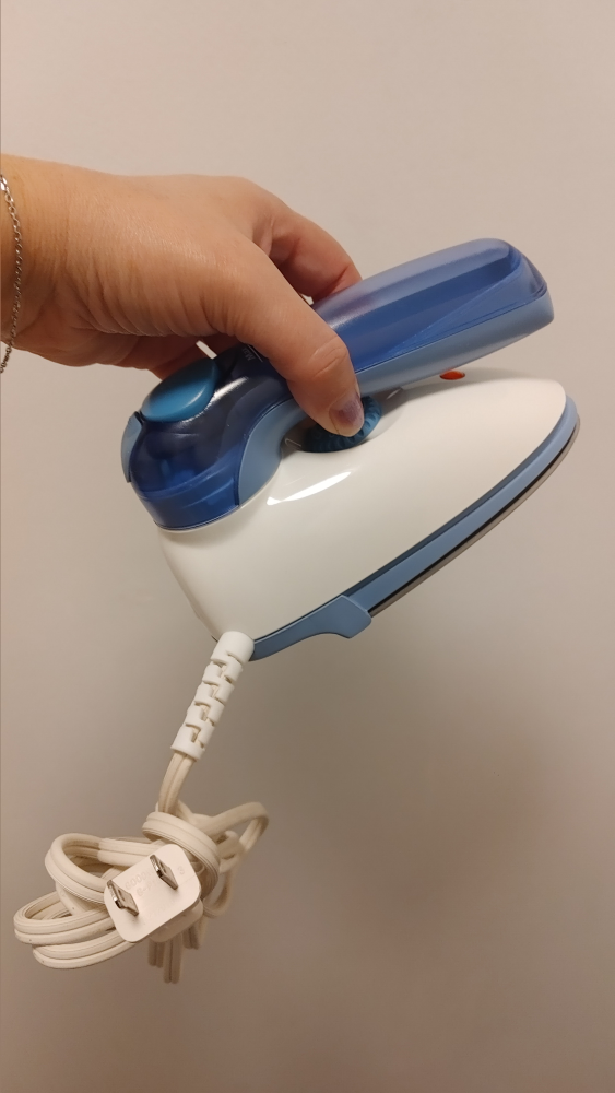 Hamilton Beach Travel Mini Iron
