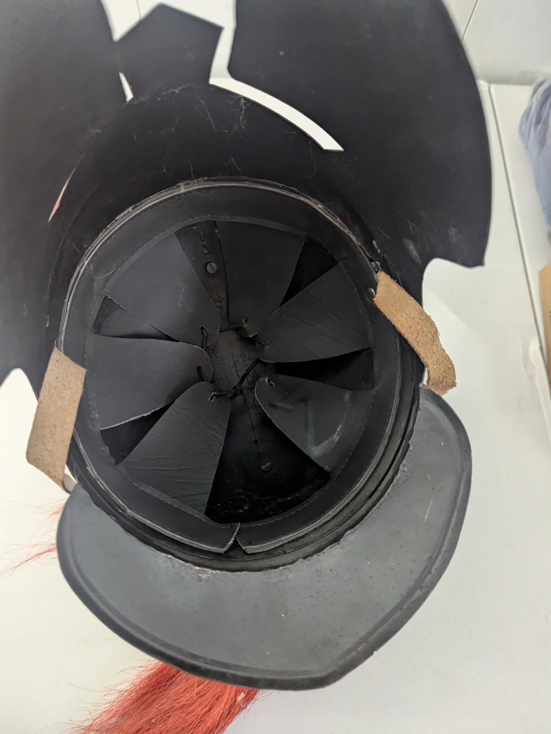Spartan Helmet with Red Plume - photo 2