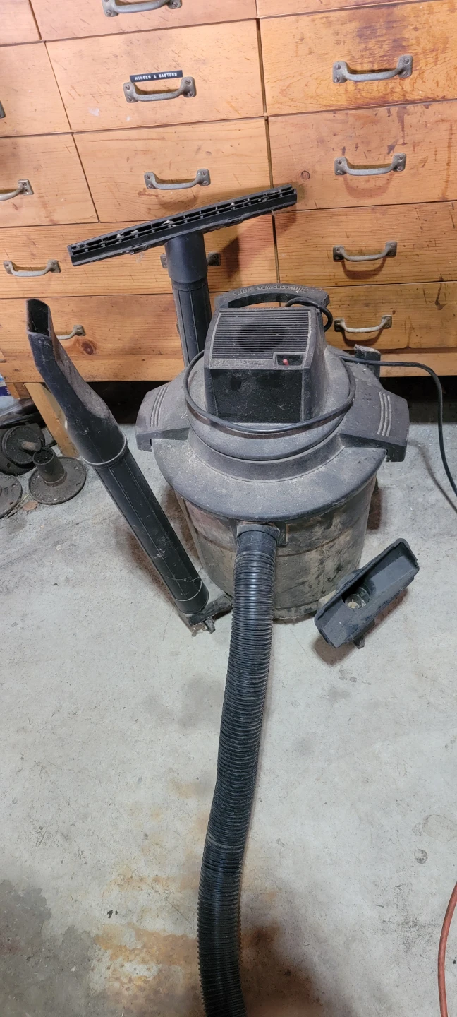 Shop Vac Wet/Dry Vacuum Cleaner with Attachments