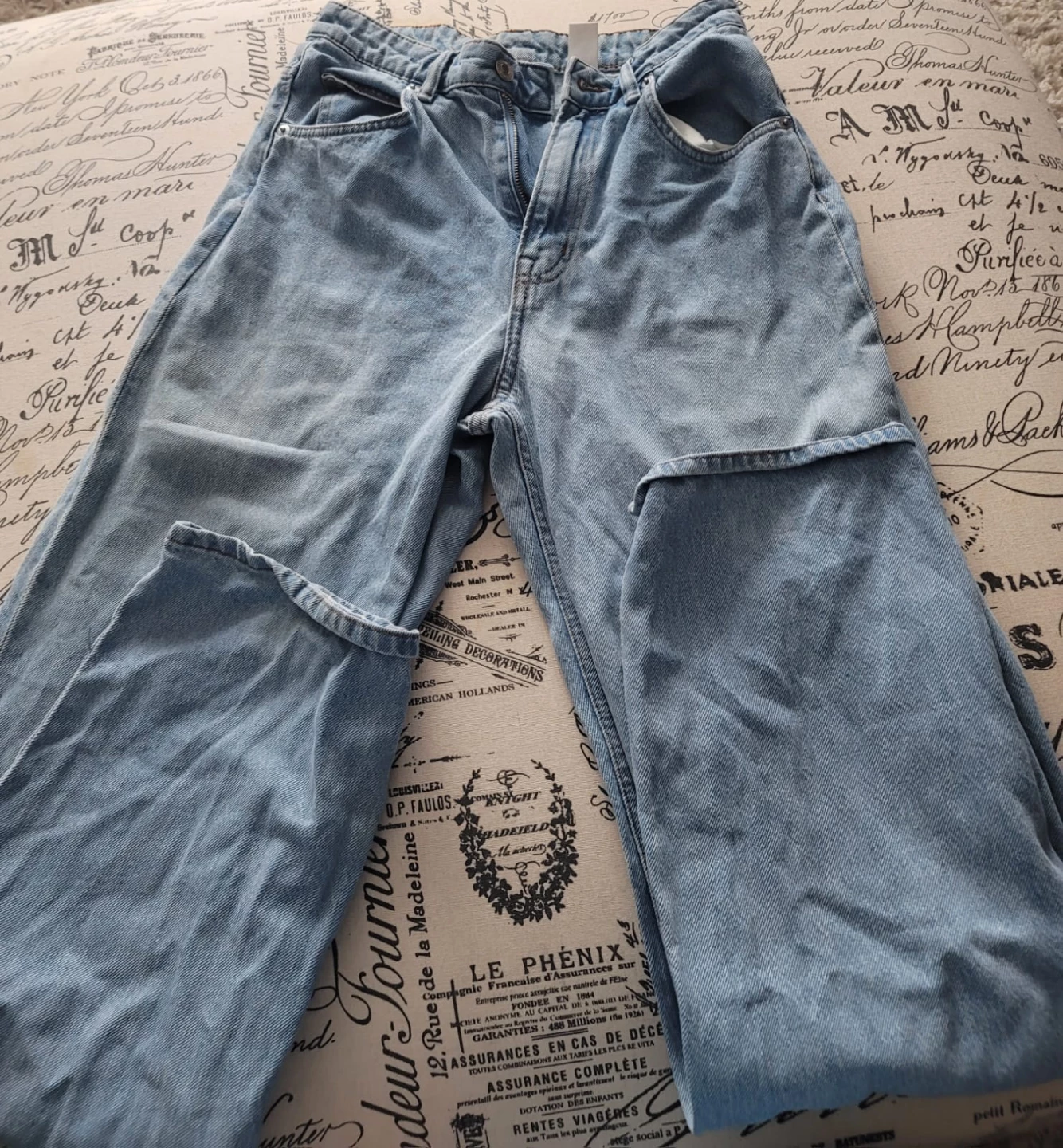 Bundle, shirt and baggy ultra high waist jeans - photo 2