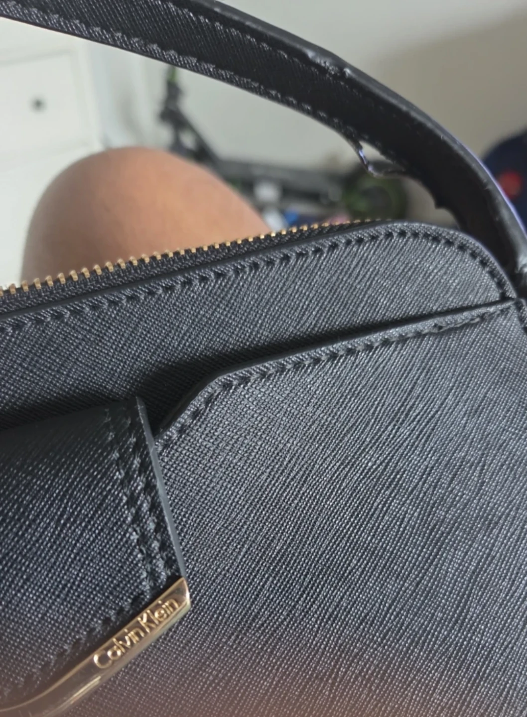 Calvin Klein Black Pebble Leather Crossbody Bag - photo 4