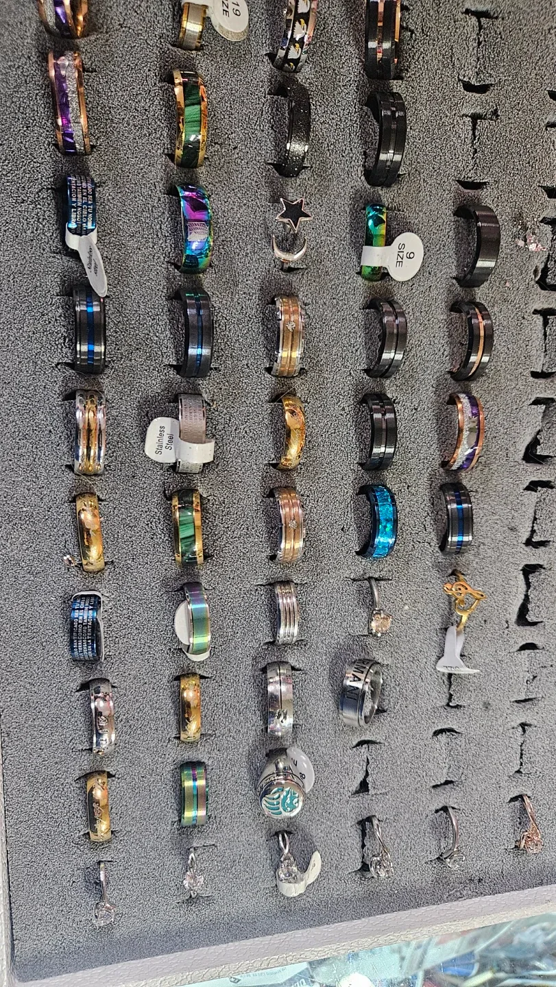 Assorted Men's and women's rings 2 for $25 - photo 4