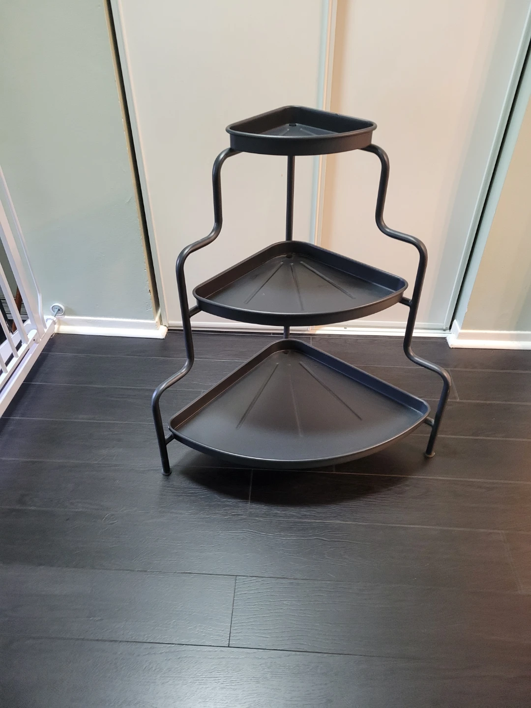 3-Tier Corner Shelf Plant Stand - photo 4