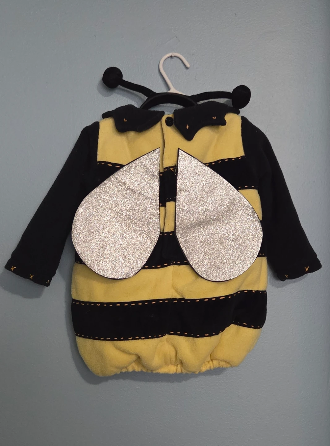Pottery Barn Bee Costume (12m) 🐝 - photo 3
