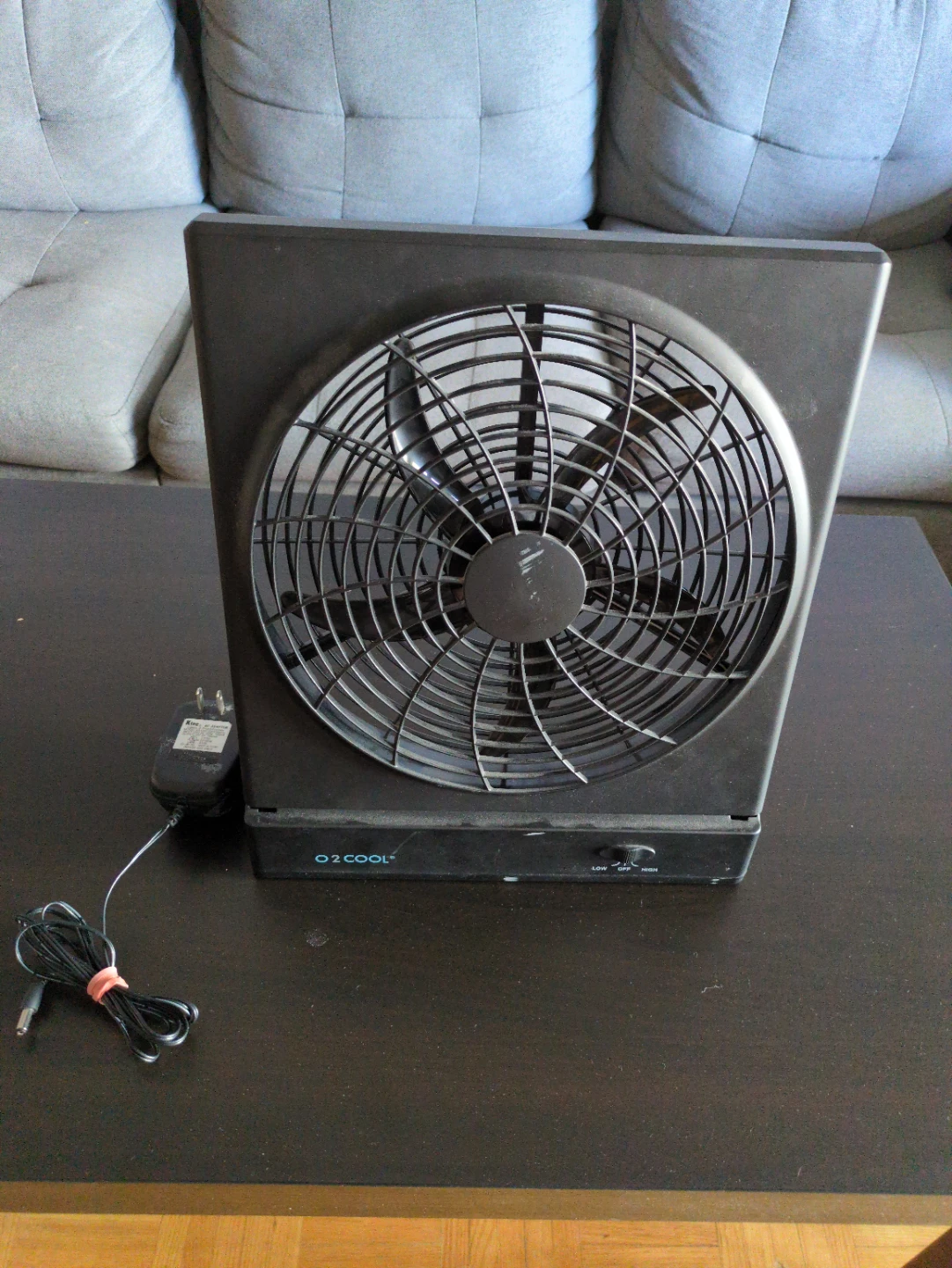 O2COOL 10-inch portable fan