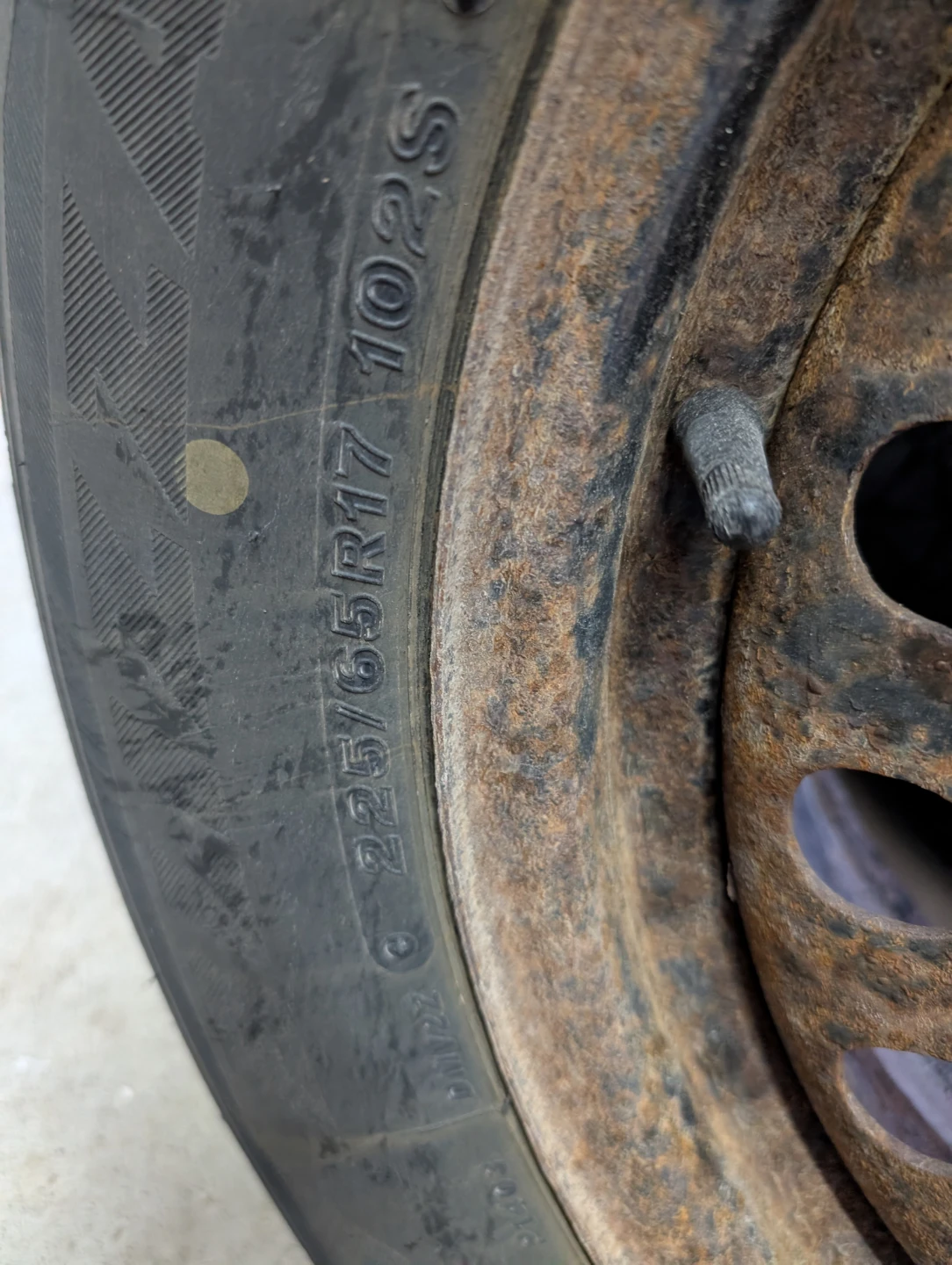 Bridgestone 225/65R17 Winter Tires on Steel Rims - photo 3