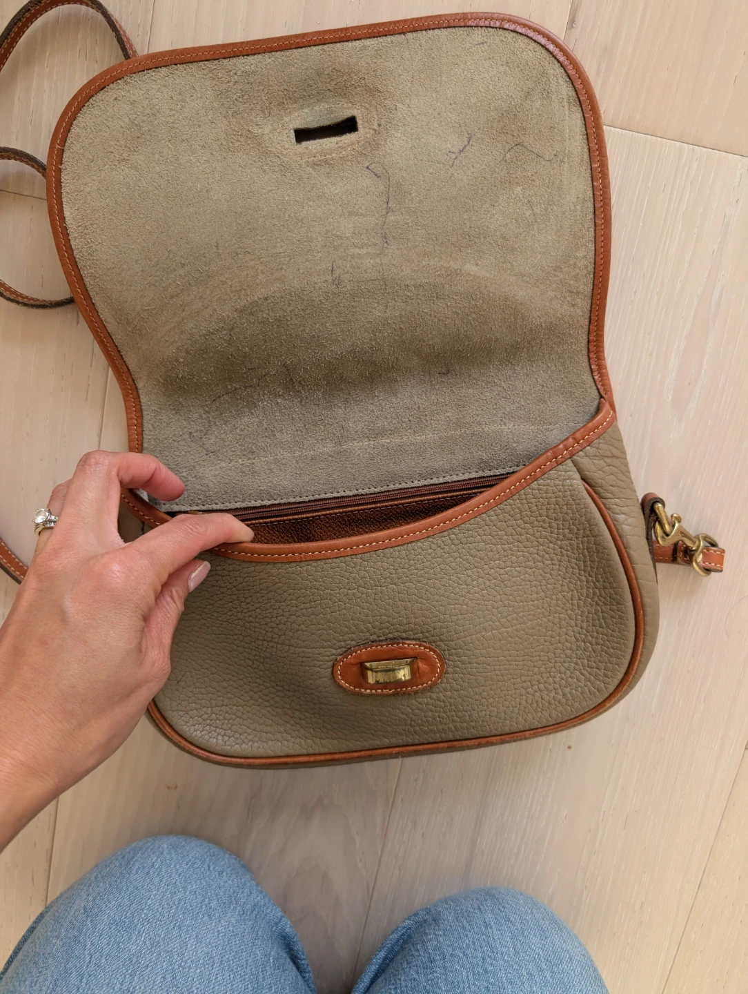 Vintage Dooney & Bourke All Weather Leather Crossbody Bag - photo 3