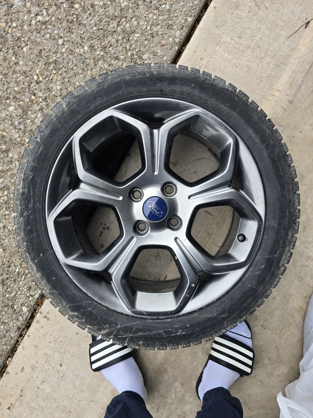 Ford ecosport/fiesta mags and tire - photo 2