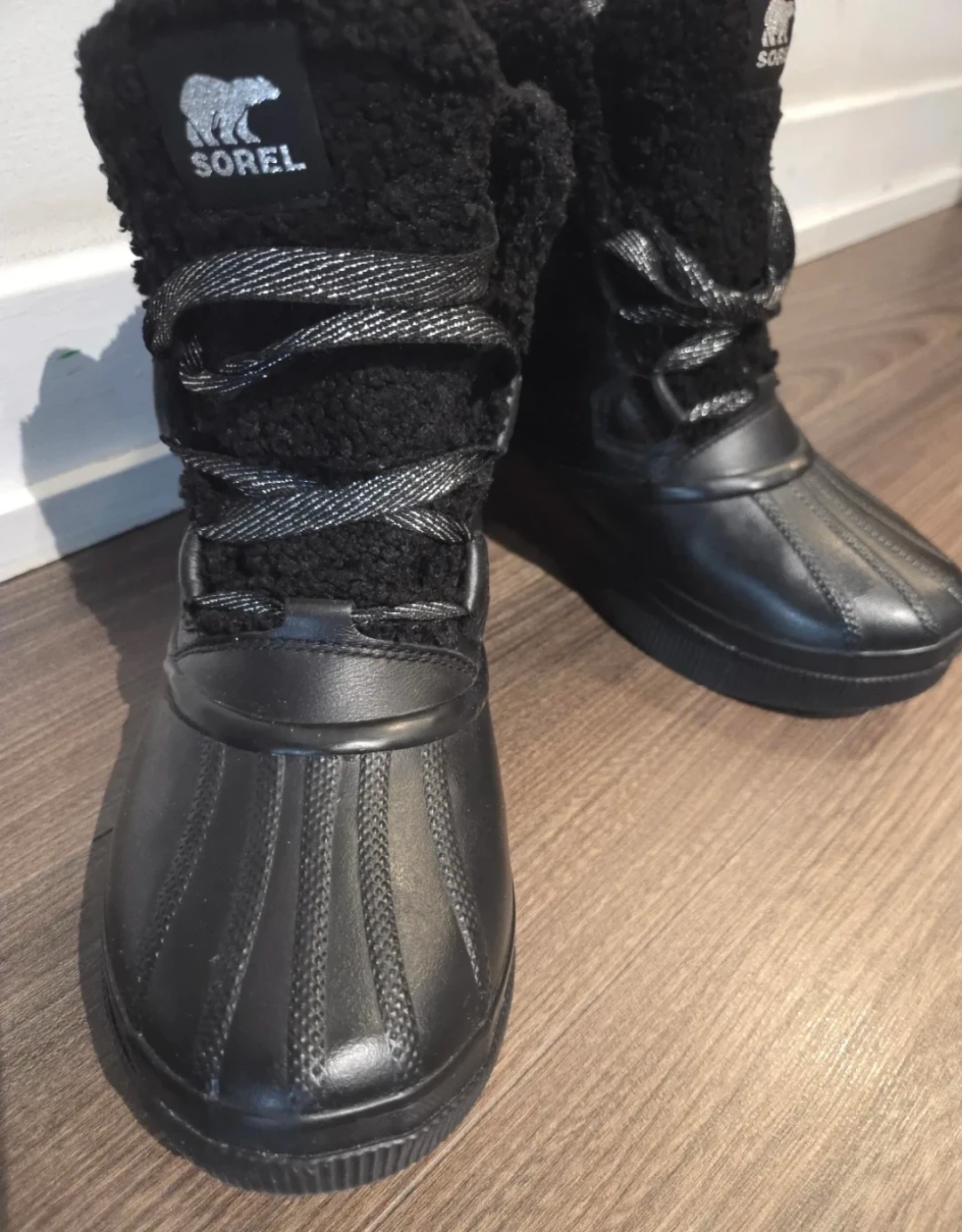 Black Sorel Winter Boots size 10 - photo 3