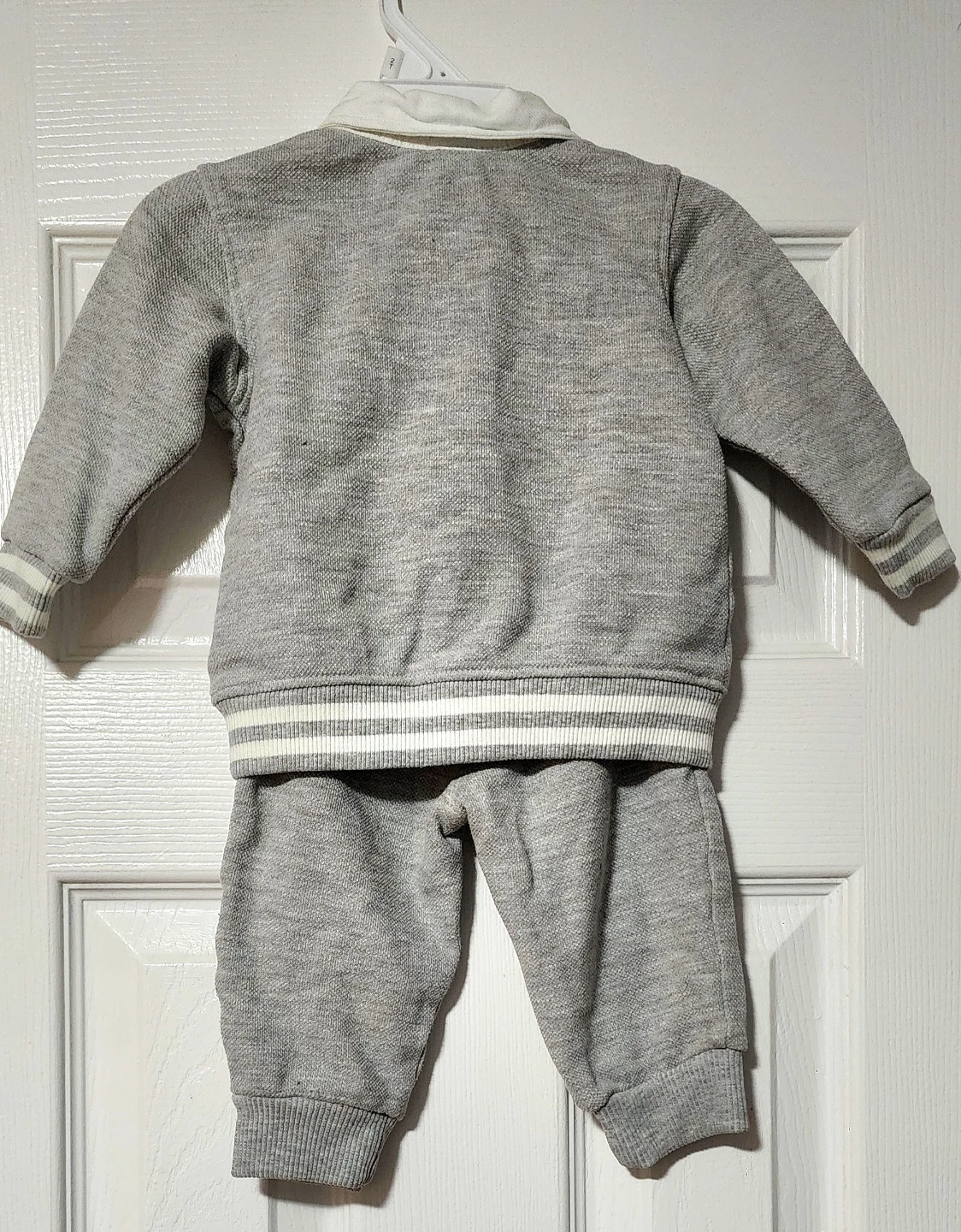 Tommy Hilfiger Baby Boys Gray Sweatshirt & Pants Set 6-9M - photo 2