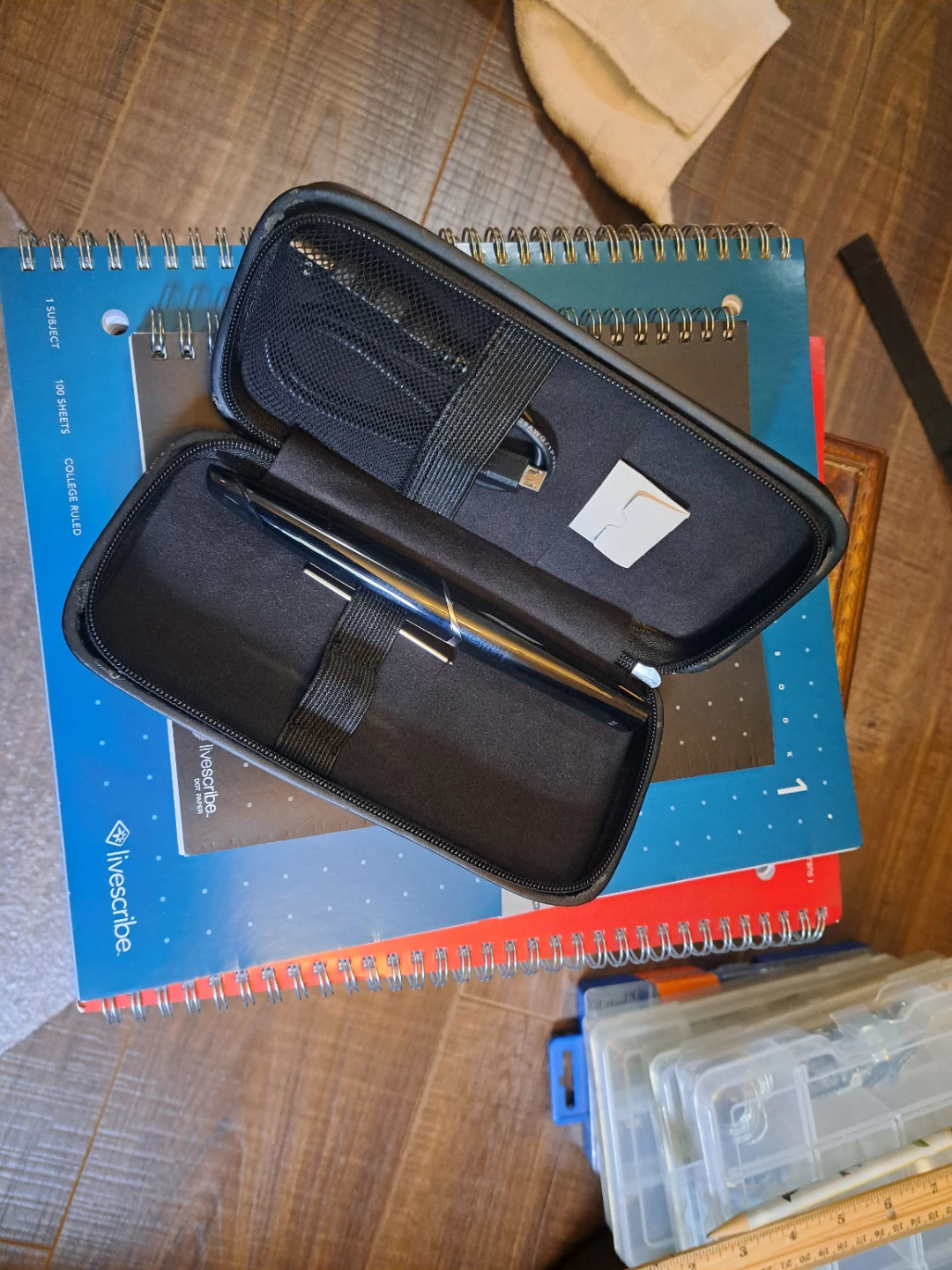 Livescribe Pen and Five Notebooks