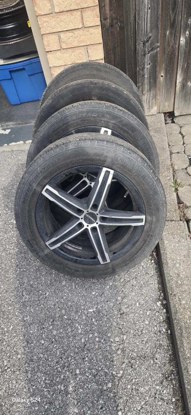 Set of 4 Continental Tires on Rims