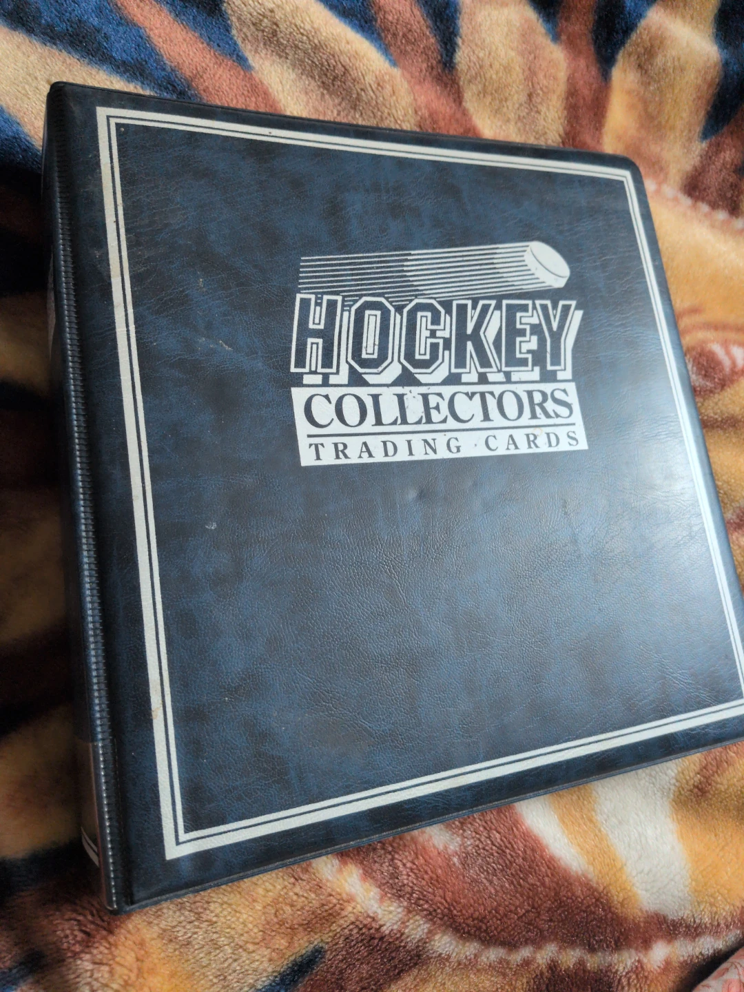 Large Collection of Hockey Trading Cards, 17 Binders Total - photo 2