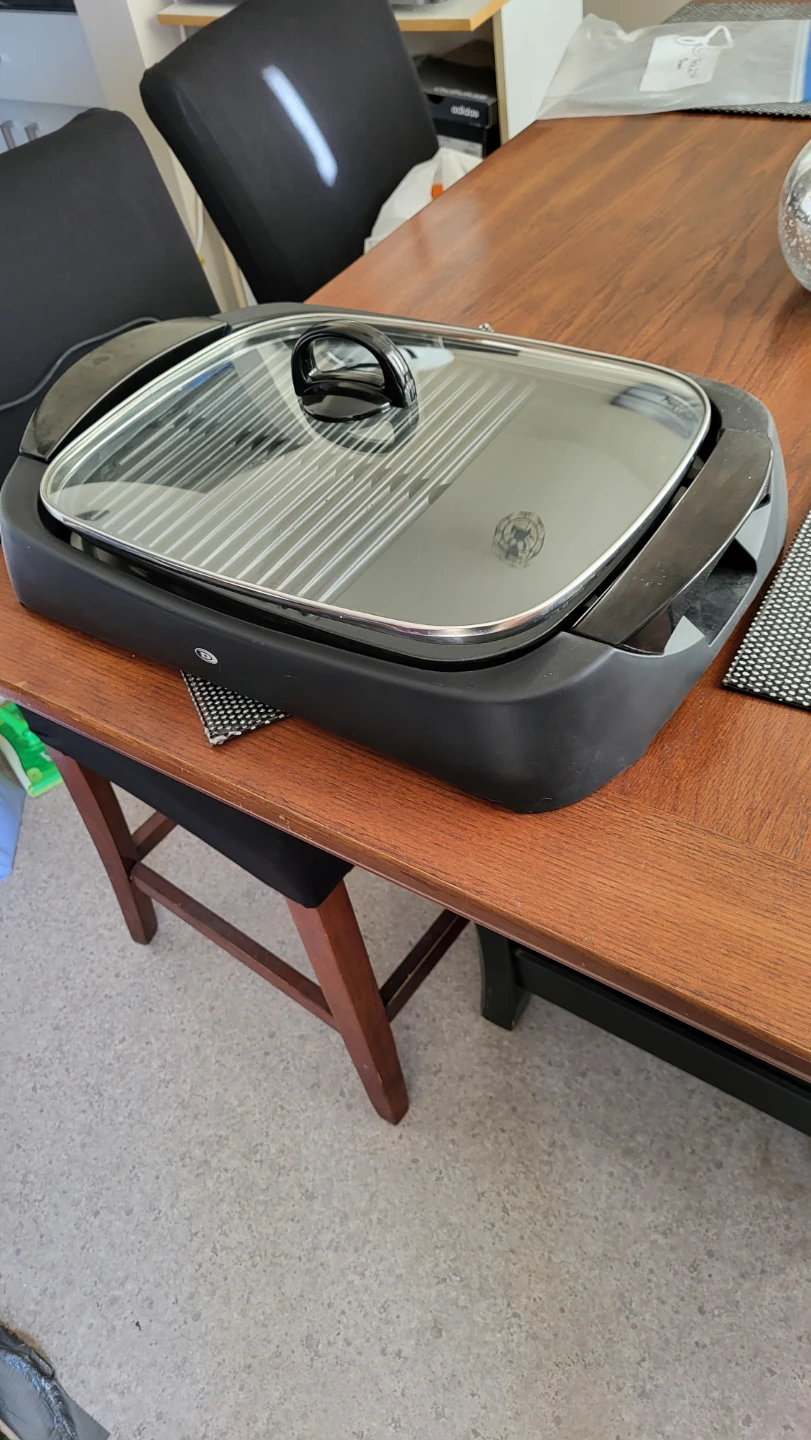 Duro-Glow Electric Griddle with Glass Lid