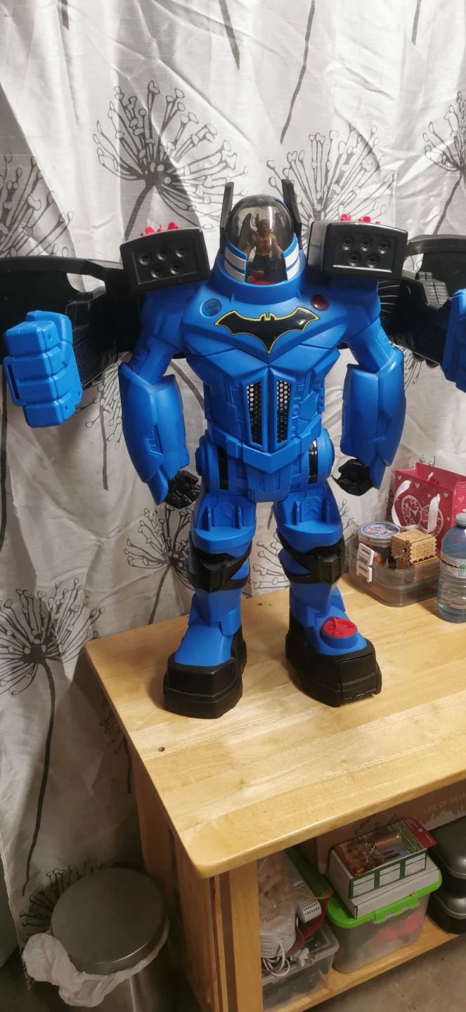 Batman Mech Suit Toy with Accessories - photo 3