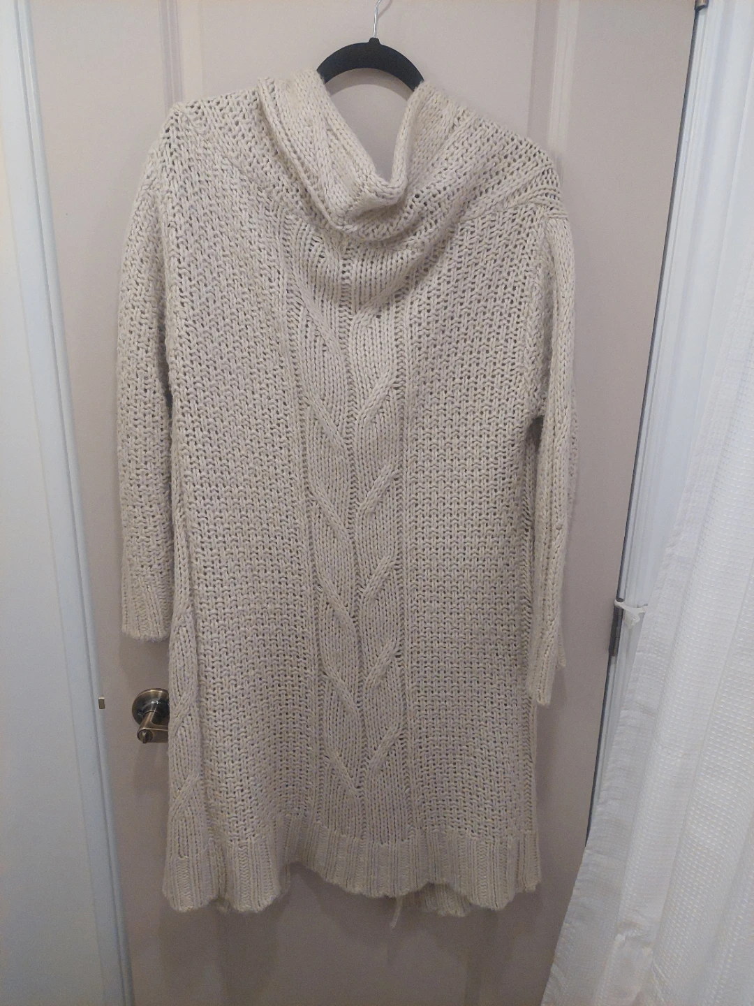 Cozy beige cardigan - photo 2