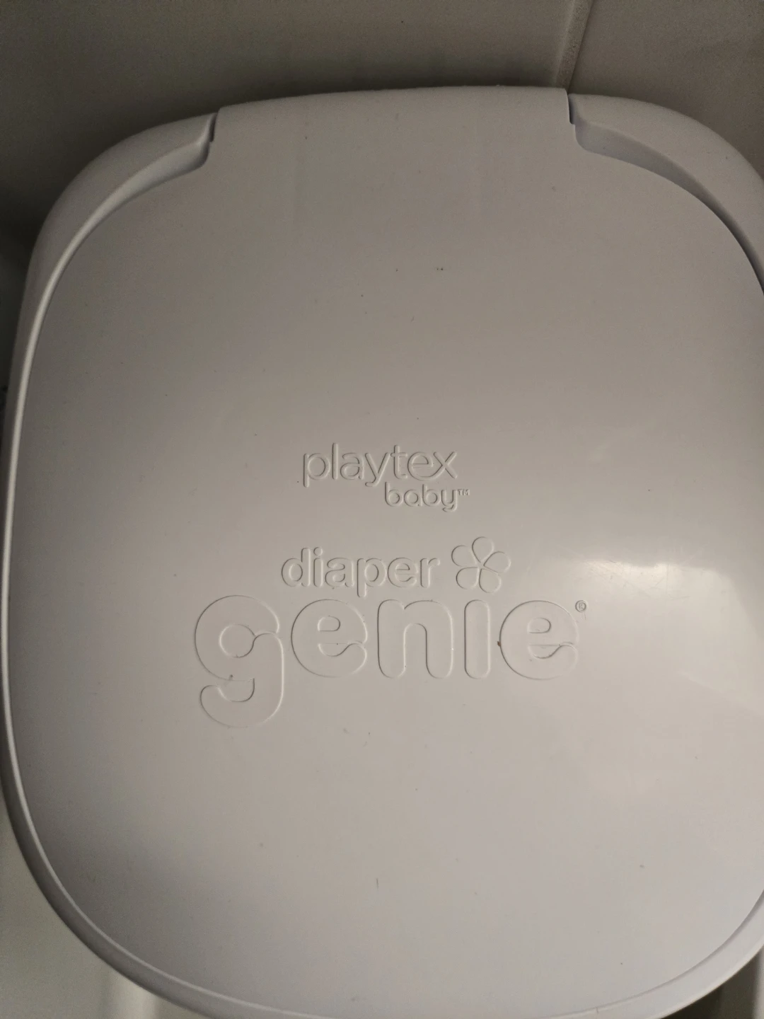 Diaper Genie Complete - Diaper Pail System - White - photo 4