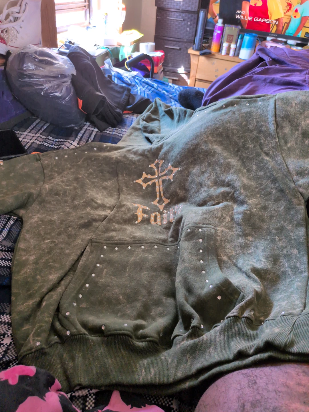 Faith Graphic Hoodie