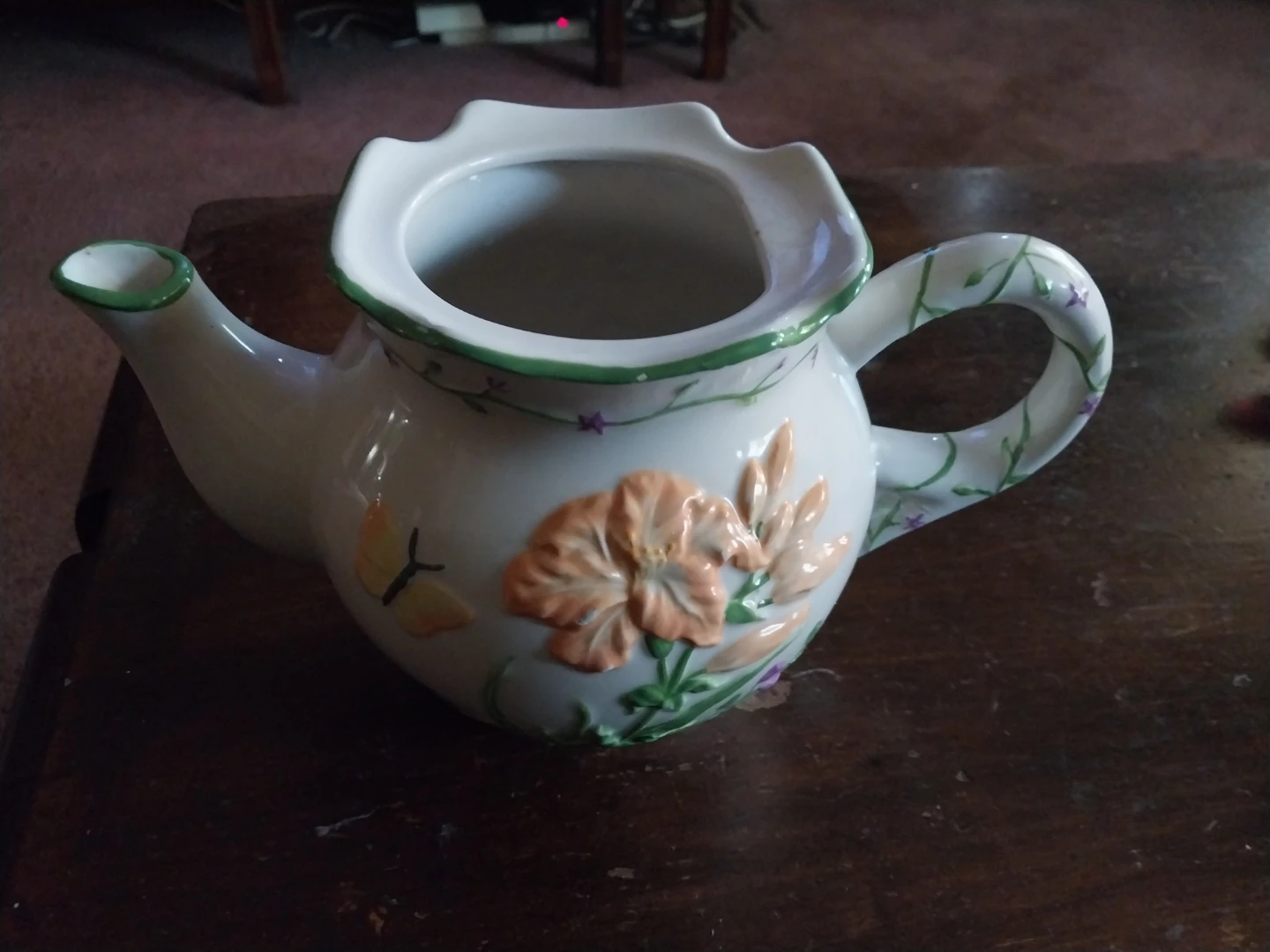 🌱Bella Casa by Ganz Ceramic Teapot🌱