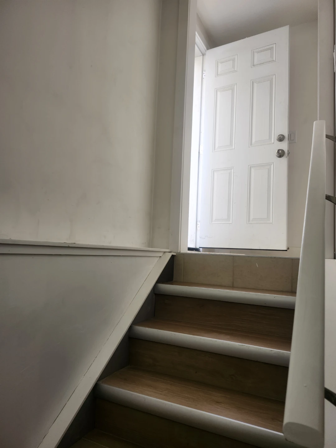 Basement for rent - photo 4