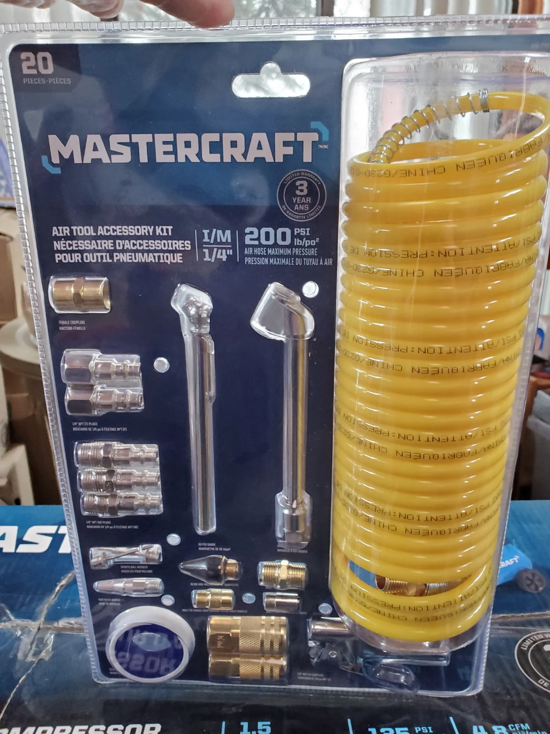 Mastercraft Air Compressor and 20-Piece Accessory Kit - photo 2