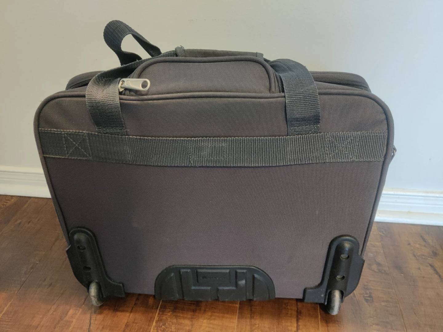 Delsey Rolling Business Travel Bag - photo 3