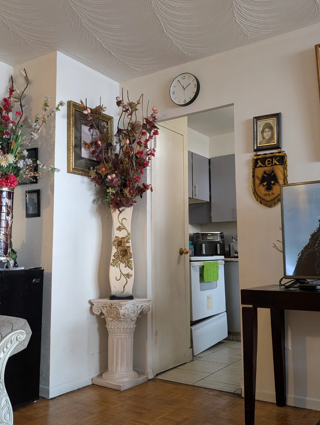 Decorative artificial flower arrangements in vases