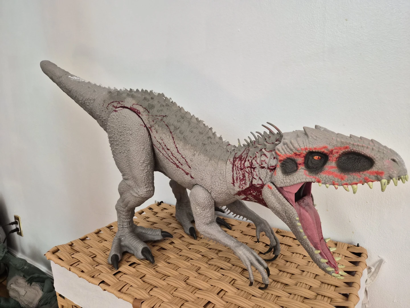 Jurassic World Indominus Rex Dinosaur Toy - photo 2