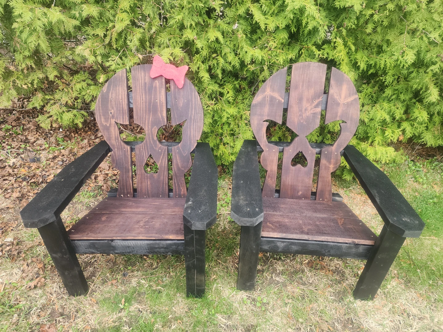Pair of Wooden Skull Adirondack Chairs - photo 2
